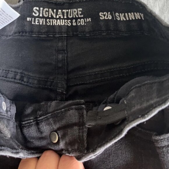 black levi jeans - Picture 3 of 3